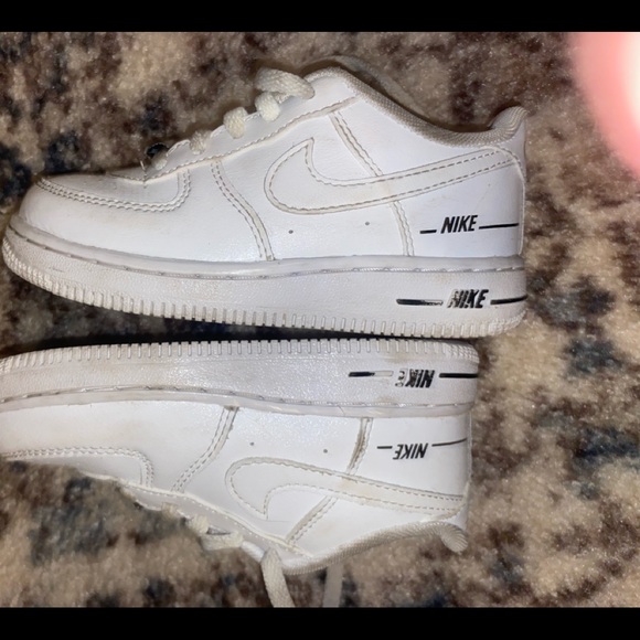 White Nike Air Force ones kids size 9c - Picture 4 of 7